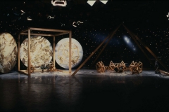 1987_scenografia-incredibile-b1